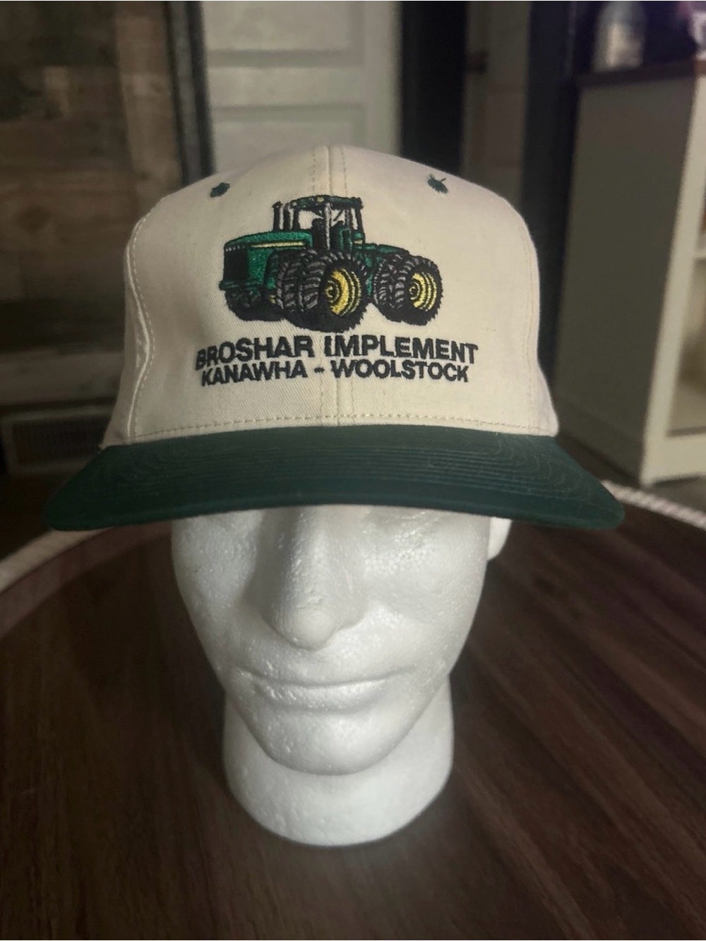 John Deere vintage Kanawha-Woolstock Beige & Green Trucker Hat